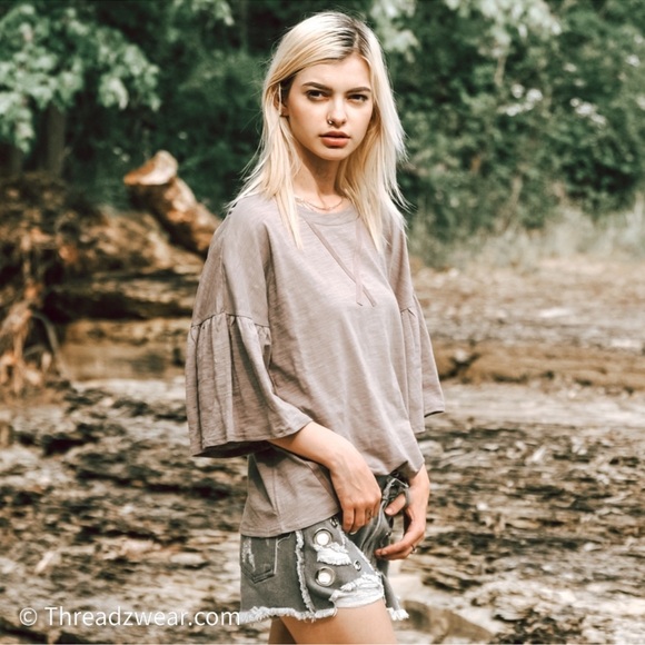 (19)New Flounce Sleeve Tan Tee - Picture 3 of 6